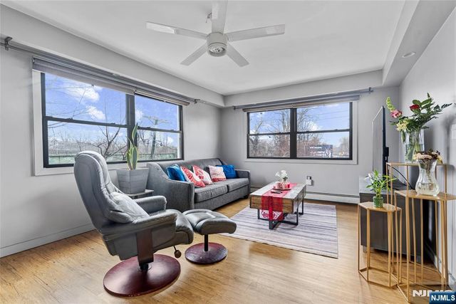 82 Garfield Avenue, Jersey City, NJ 07305