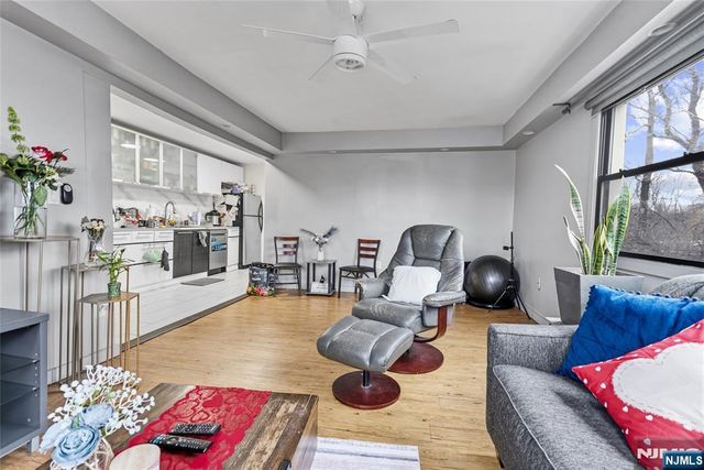 82 Garfield Avenue, Jersey City, NJ 07305