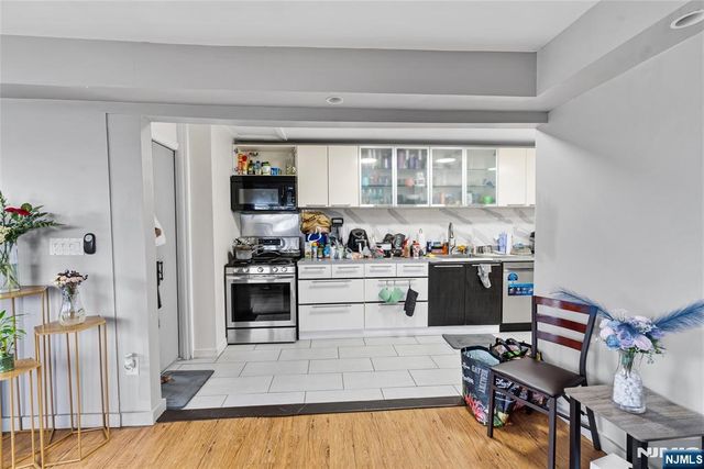 82 Garfield Avenue, Jersey City, NJ 07305