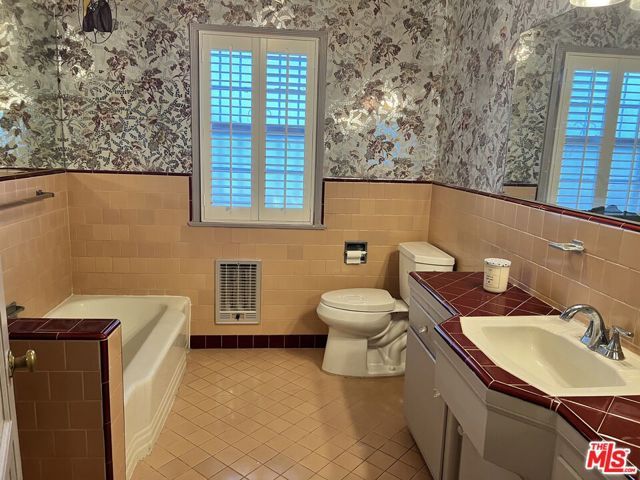 5127 Valley Ridge Avenue, View Park, CA 90043