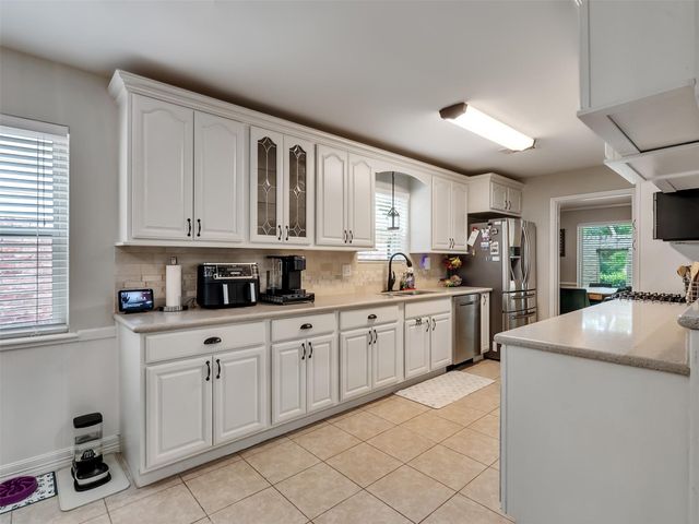 2811 Quincannon Lane, Houston, TX 77043