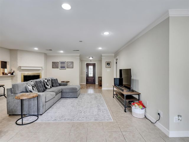 2811 Quincannon Lane, Houston, TX 77043