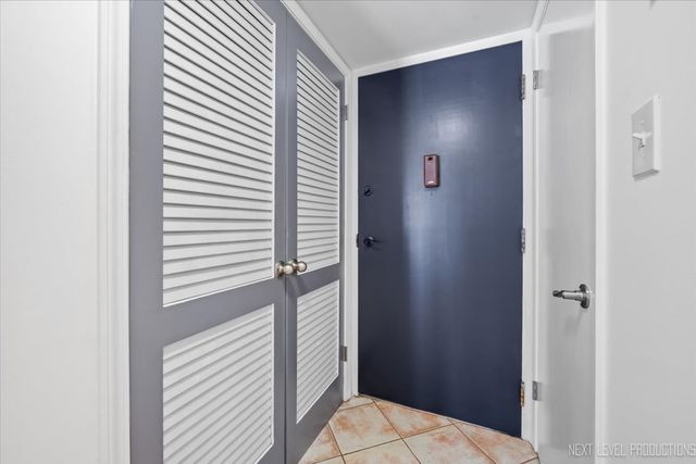 127 N Wolf Road 60A, Wheeling, IL 60090