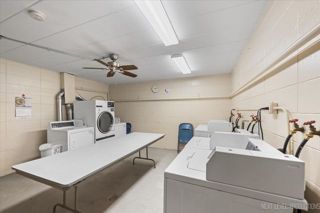 127 N Wolf Road 60A, Wheeling, IL 60090