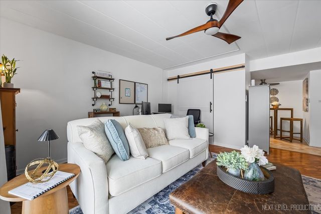 127 N Wolf Road 60A, Wheeling, IL 60090