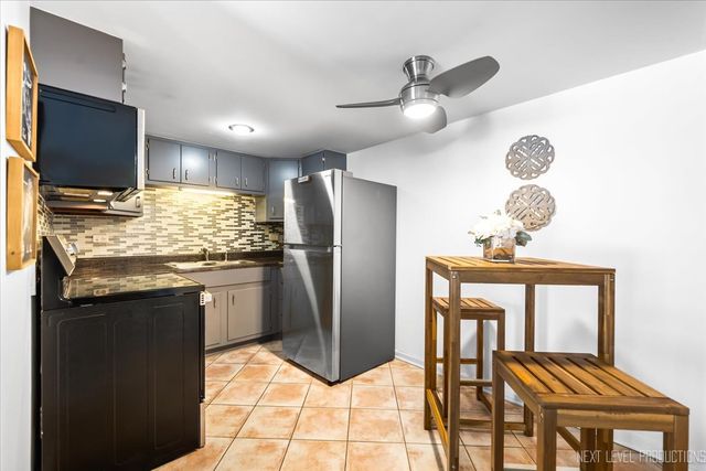 127 N Wolf Road 60A, Wheeling, IL 60090