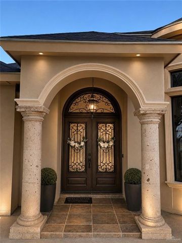 911 Red River Street, Mission, TX 78572