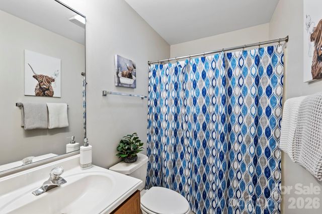 33 Madison Street, Asheville, NC 28801