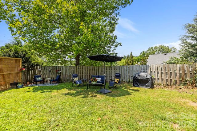 33 Madison Street, Asheville, NC 28801