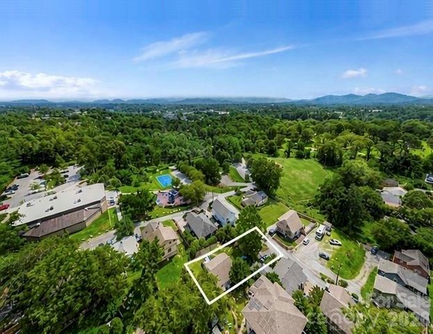 33 Madison Street, Asheville, NC 28801