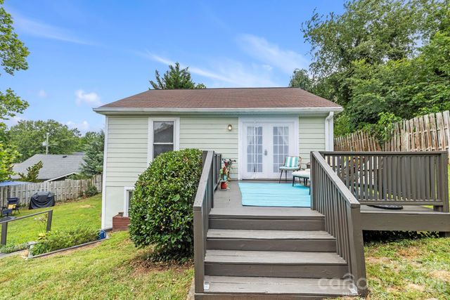 33 Madison Street, Asheville, NC 28801
