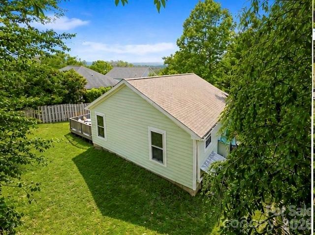 33 Madison Street, Asheville, NC 28801