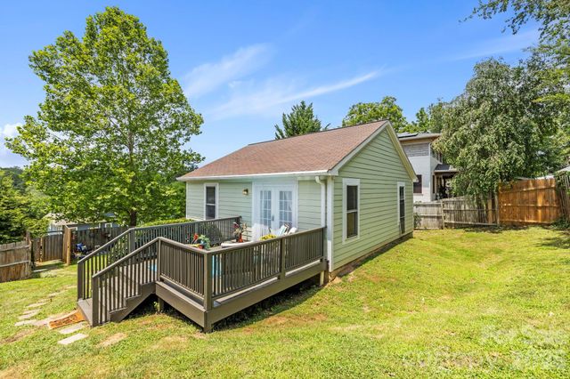 33 Madison Street, Asheville, NC 28801