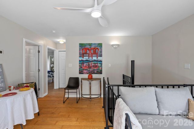 33 Madison Street, Asheville, NC 28801