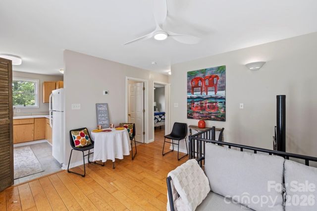 33 Madison Street, Asheville, NC 28801