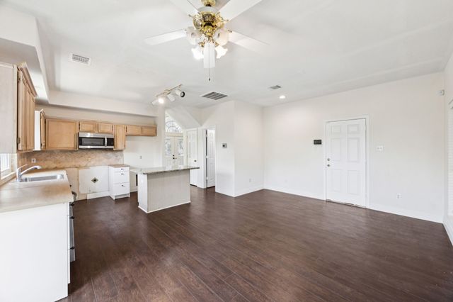 2320 Shinnery Oak Drive, Plano, TX 75074