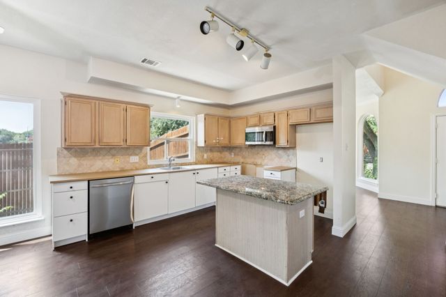 2320 Shinnery Oak Drive, Plano, TX 75074