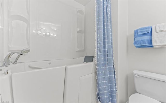 717 Whistling Swan DR, Virginia Beach, VA 23464