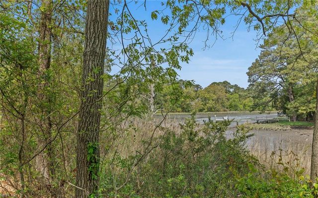 717 Whistling Swan DR, Virginia Beach, VA 23464