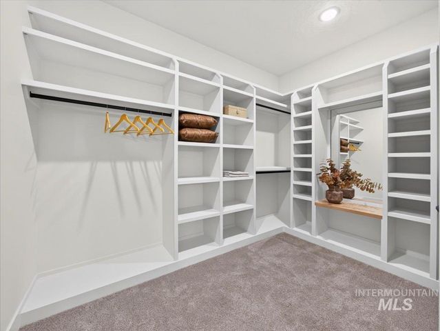 7168 E Chicken Hawk Loop, Nampa, ID 83686