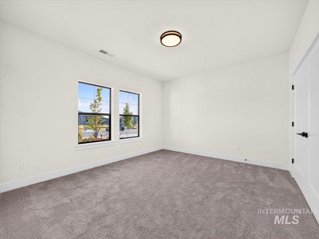7168 E Chicken Hawk Loop, Nampa, ID 83686