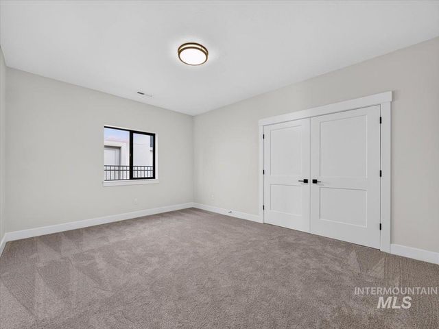 7168 E Chicken Hawk Loop, Nampa, ID 83686