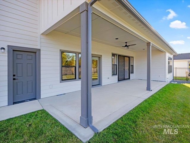 7168 E Chicken Hawk Loop, Nampa, ID 83686