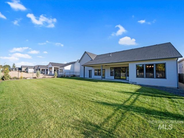 7168 E Chicken Hawk Loop, Nampa, ID 83686