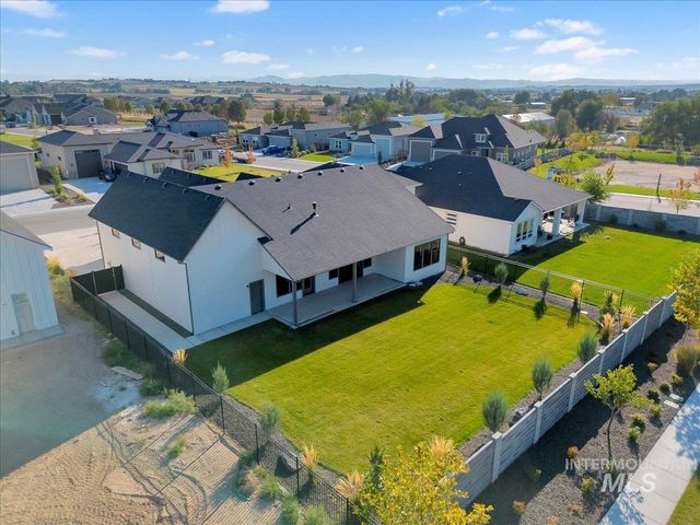 7168 E Chicken Hawk Loop, Nampa, ID 83686