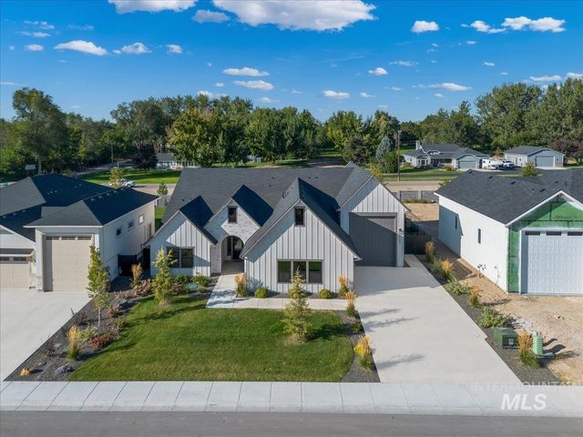 7168 E Chicken Hawk Loop, Nampa, ID 83686