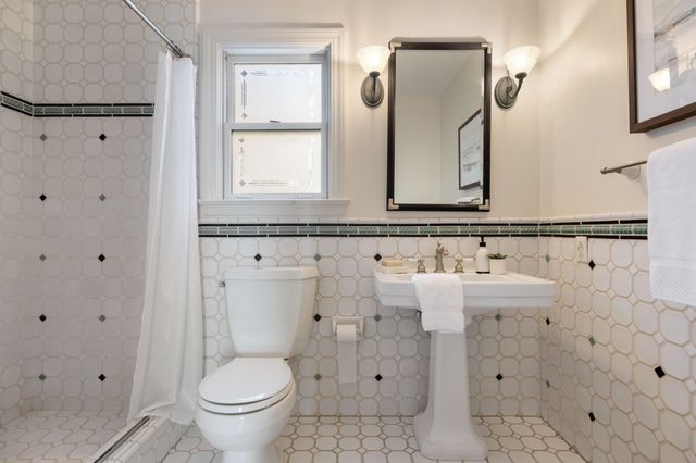 4800 Proctor Ave, Oakland, CA 94618