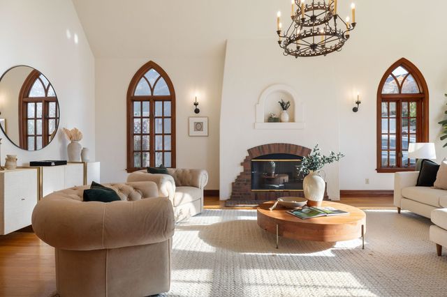 4800 Proctor Ave, Oakland, CA 94618