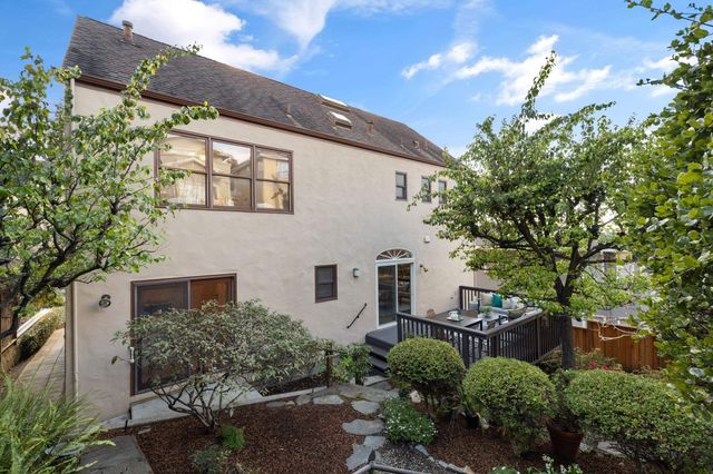 4800 Proctor Ave, Oakland, CA 94618