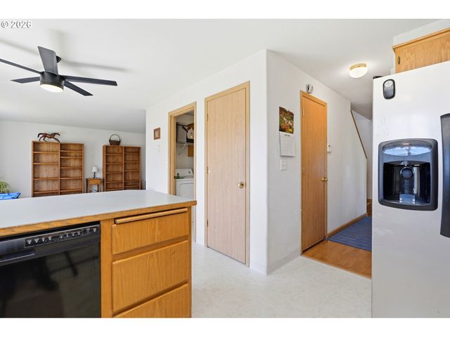 147 E FIR Dr, Gervais, OR 97026