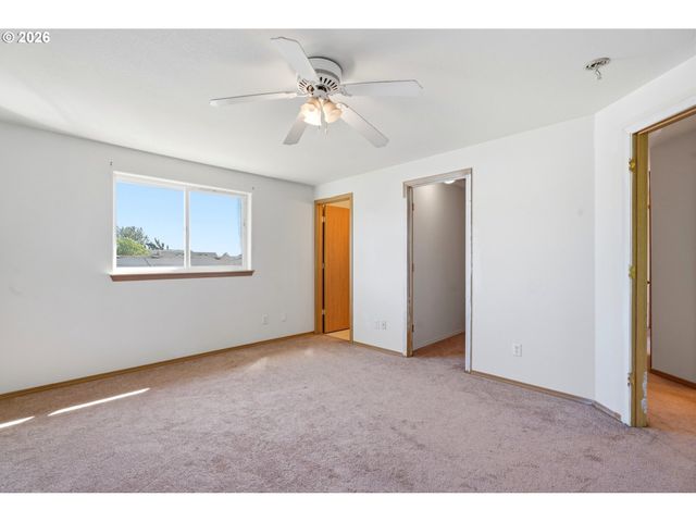 147 E FIR Dr, Gervais, OR 97026