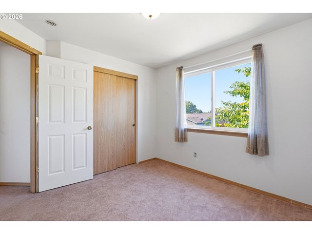 147 E FIR Dr, Gervais, OR 97026