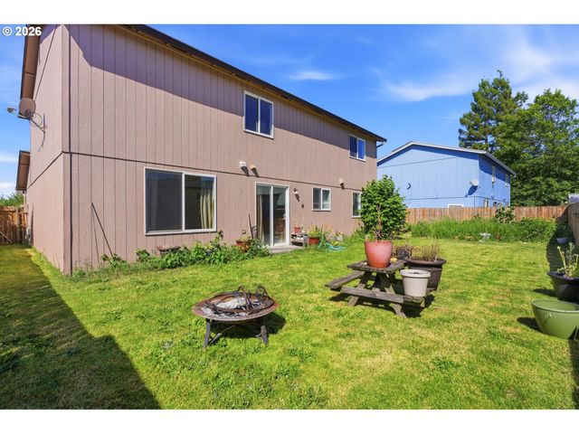 147 E FIR Dr, Gervais, OR 97026