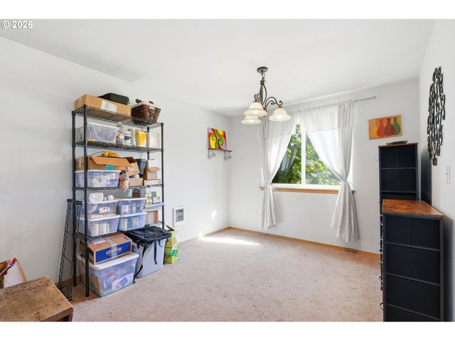147 E FIR Dr, Gervais, OR 97026