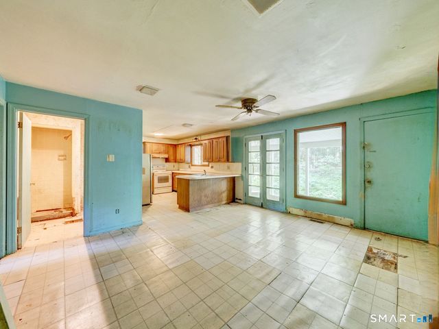 951 Woodruff Street, Southington, CT 06489