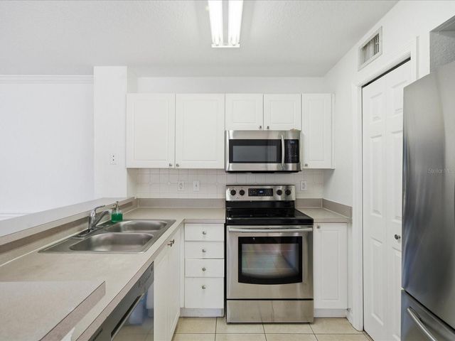 4209 WOODSTORKS WALK WAY 1204, Lutz, FL 33558