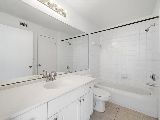 4209 WOODSTORKS WALK WAY 1204, Lutz, FL 33558