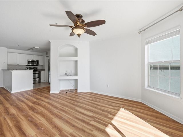 4209 WOODSTORKS WALK WAY 1204, Lutz, FL 33558