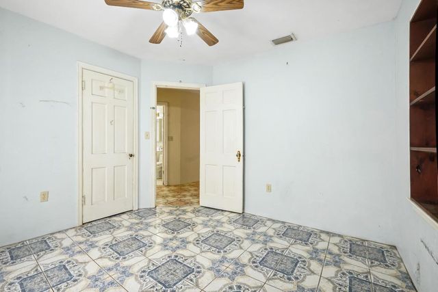 3858 Lakewood Road, Palm Springs, FL 33461