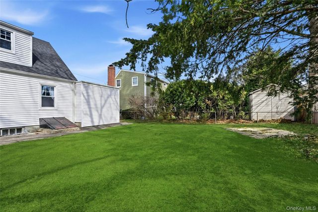 107 Fillmore Street, Centerport, NY 11721