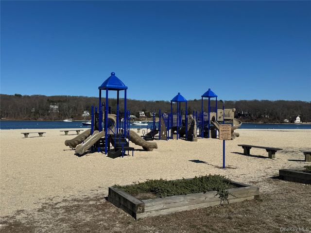 107 Fillmore Street, Centerport, NY 11721