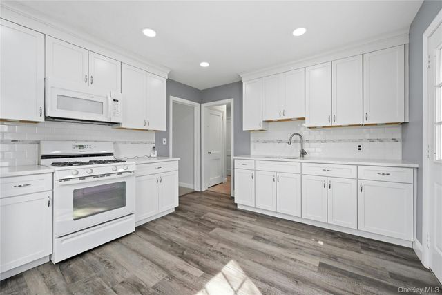 107 Fillmore Street, Centerport, NY 11721