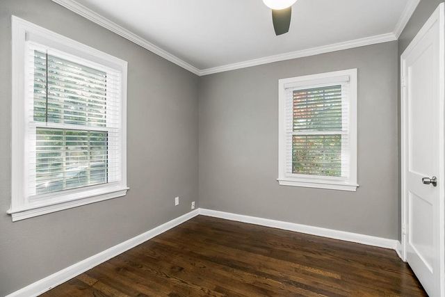 5419 Canterbury Road, Fairway, KS 66205