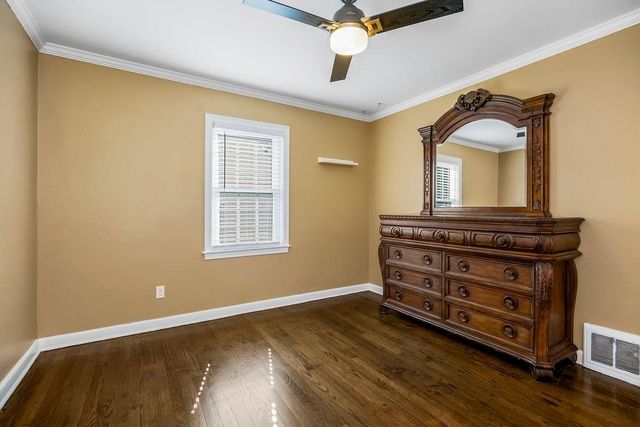 5419 Canterbury Road, Fairway, KS 66205