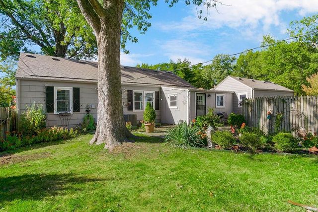 5419 Canterbury Road, Fairway, KS 66205