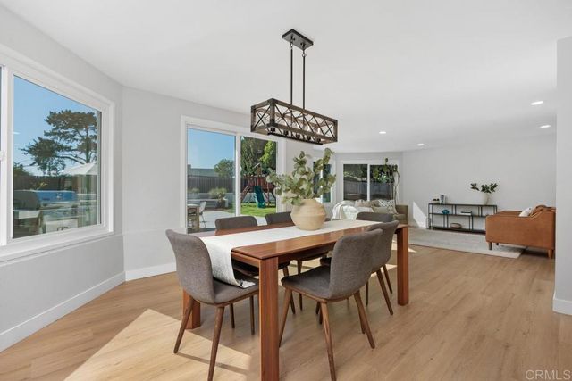 4185 Combe Way, San Diego, CA 92122